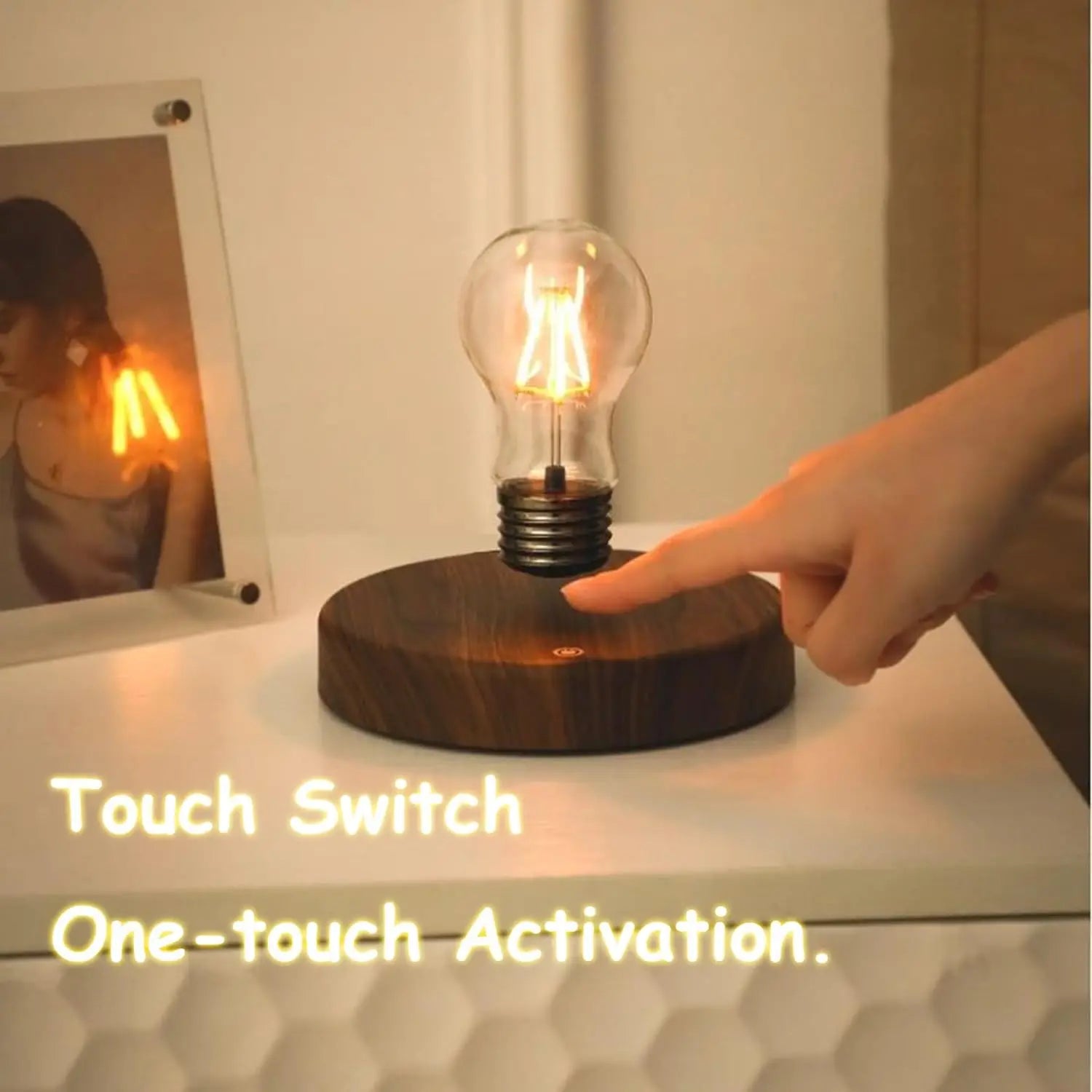 Lampe Lune en Lévitation Magnétique - 3 Teintes LED
